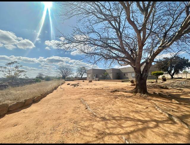 2,000M² SMALLHOLDING FOR SALE IN DALMADA AH